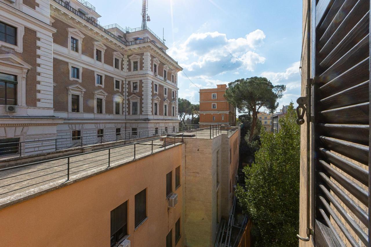 Lovely New Via Genova * Rom